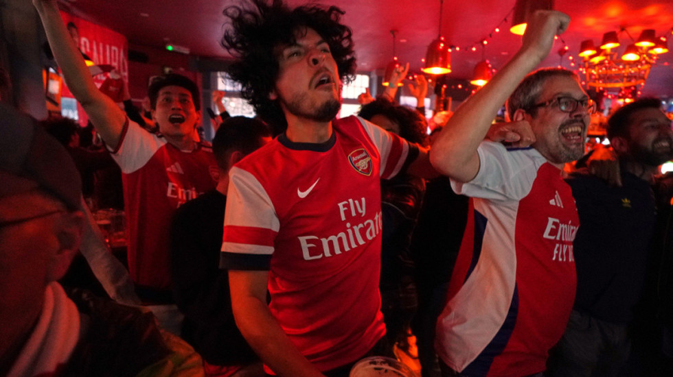 Merr fund ankthi dhe pritja, Arsenal zyrtarisht kampion i Premier League, City i bën “nderin e jetës”