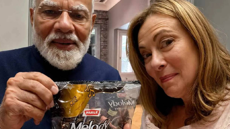 Kryeministri indian i dhuron Melonit karamele 'Melody' dhe bashkë trondisin bursën