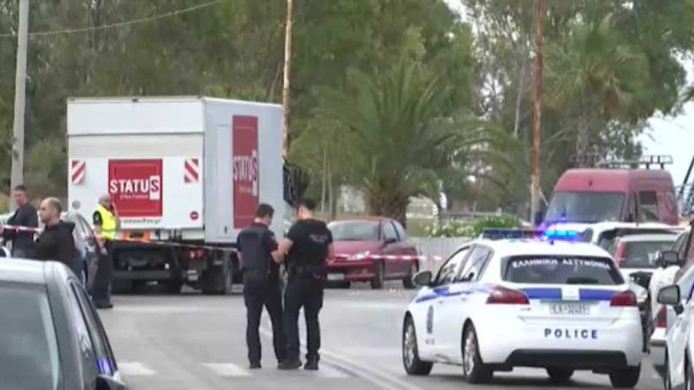 Kishte 3 armë dhe granata, shqiptari plagoset pas përleshjes së armatosur me policinë greke