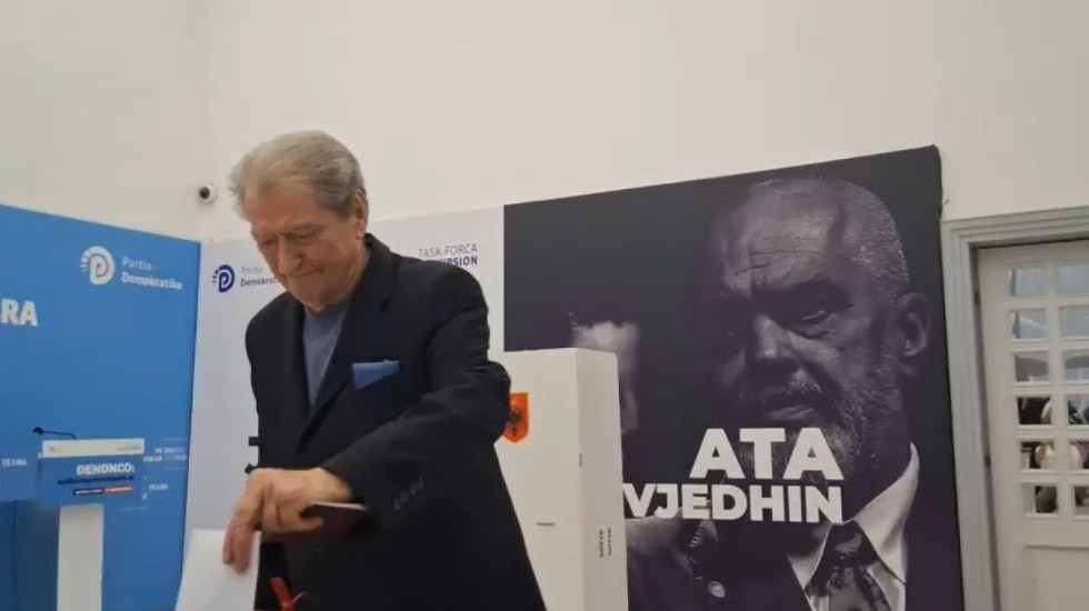 Berisha u rizgjodh në krye të PD, merr urimin nga Internacionalja Demokrate Kristiane