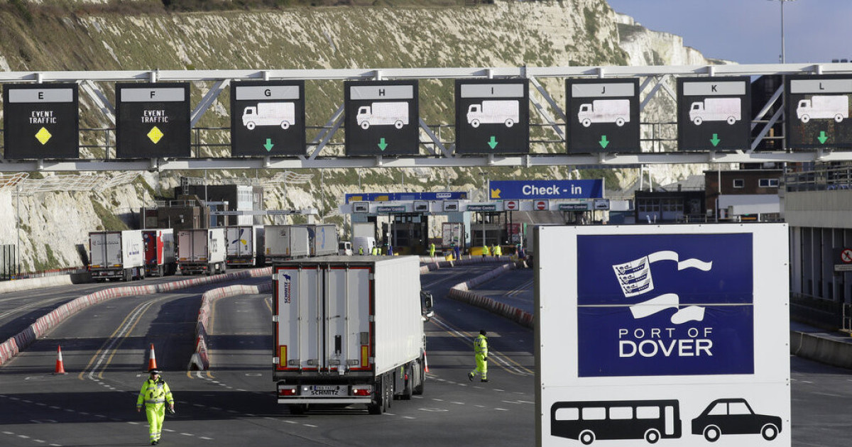 sistemi-i-ri-digjital-i-regjistrimit-franca-pezullon-kontrollet-ne-piken-kufitare-ne-dover