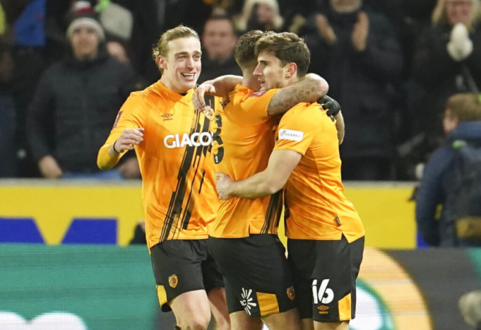 Fitore dramatike, Hull City rikthehet në Premierligë pas 9 vitesh