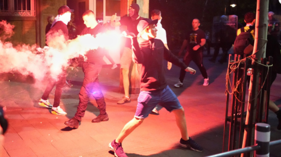 Përplasje pranë Presidencës pas protestës studentore në Beograd, mbi 20 të arrestuar, plagosen policë