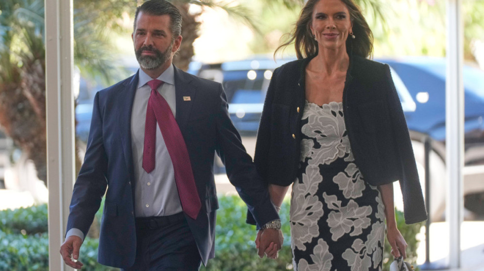 Martohet Donald Trump Jr., festa në ishullin tropikal