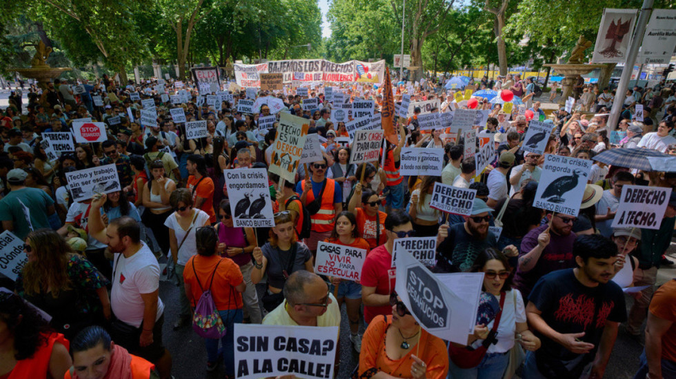 Madridi nga protesta në protestë, mijëra në shesh kundër rritjes së qirasë dhe çmimeve të banesave
