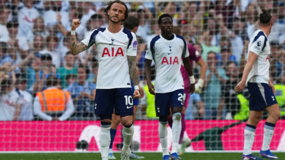 Premier League mbyll sezonin me dramë, Tottenham mbijeton, Chelsea jashtë Europës