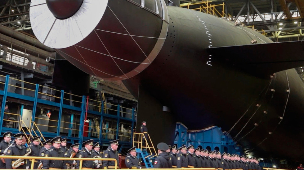 Rusia nxjerr në det nëndetësen e 'Ditës së Kiametit', mban 6 torpedo bërthamore Poseidon