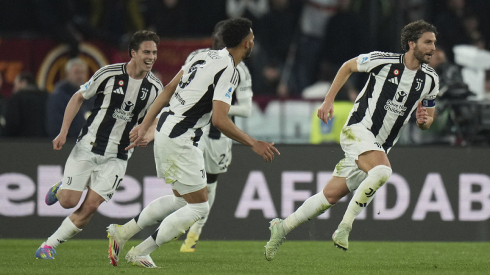 Përleshje mes ultrasve, shtyhet me 1 orë derbi i Torinos, plagoset tifozi i Juventus