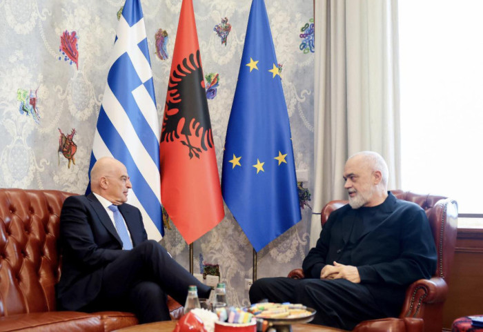 Nikos Dendias në Tiranë, 2 orë takim me Ramën, në fokus kufiri detar dhe siguria në Ballkan