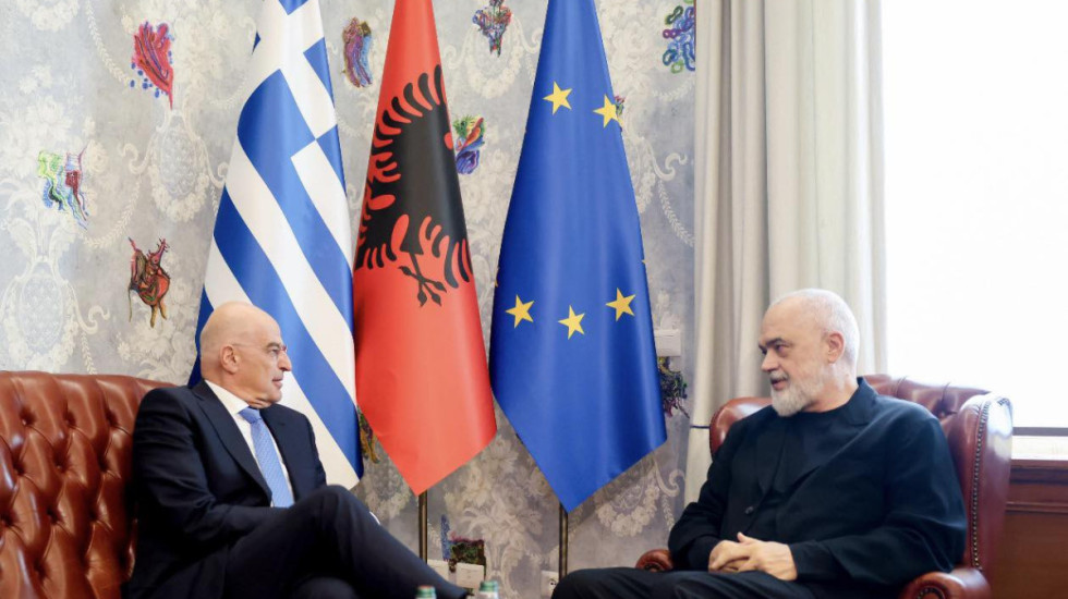 Nikos Dendias në Tiranë, 2 orë takim me Ramën, në fokus kufiri detar dhe siguria në Ballkan