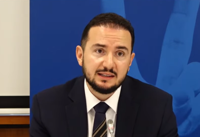 “PD u kthye në një dyqan”, Salianji për “referendumin”: Nuk votuan as 5000 anëtarë