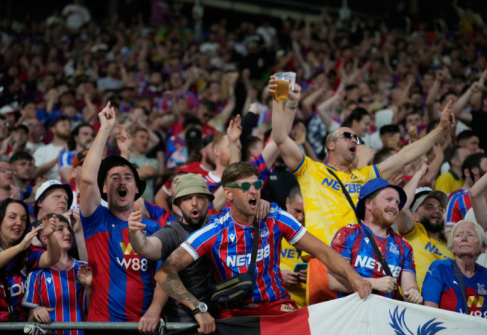 Crystal Palace shkruan historinë në Gjermani, rrëmben trofeun e Conference League në finalen ndaj Vallecanos