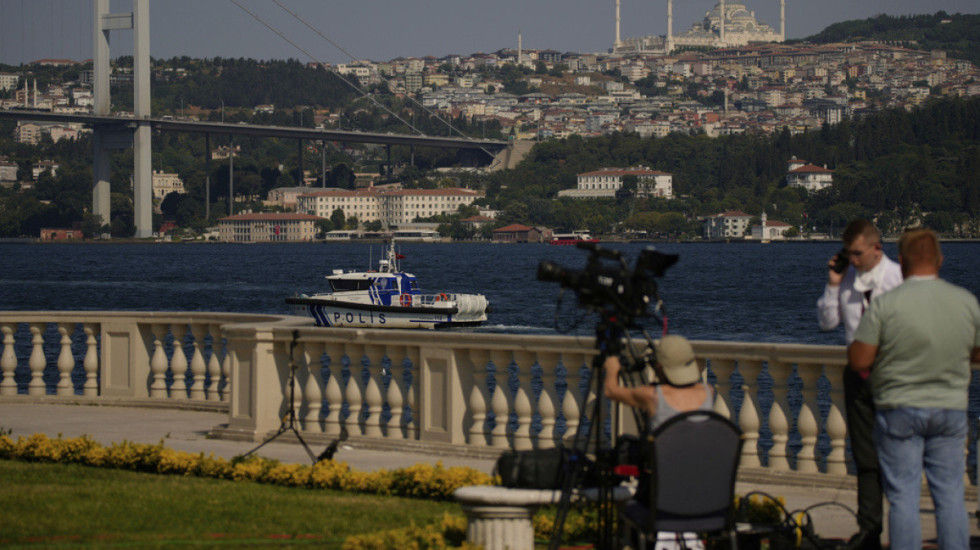 Erdogan sfidon Europën me ‘parajsën fiskale’ të re, 20 vite pa taksa për të huajt në Turqi