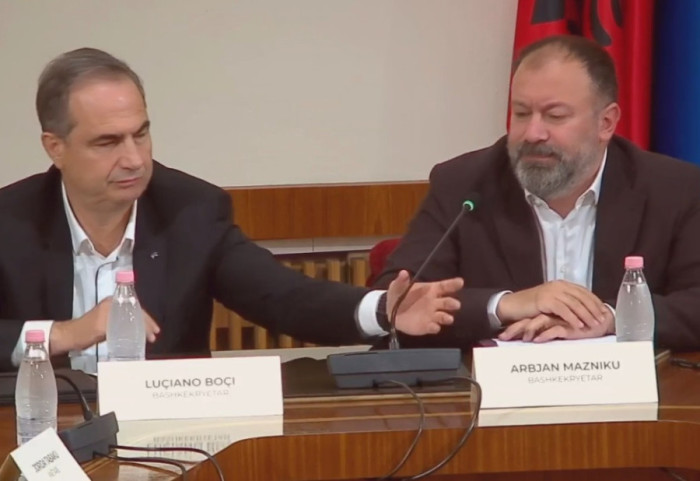 "Mos bëj si kalama, të mbaroj unë njëherë", tensione mes bashkëkryetarëve tek Territorialja