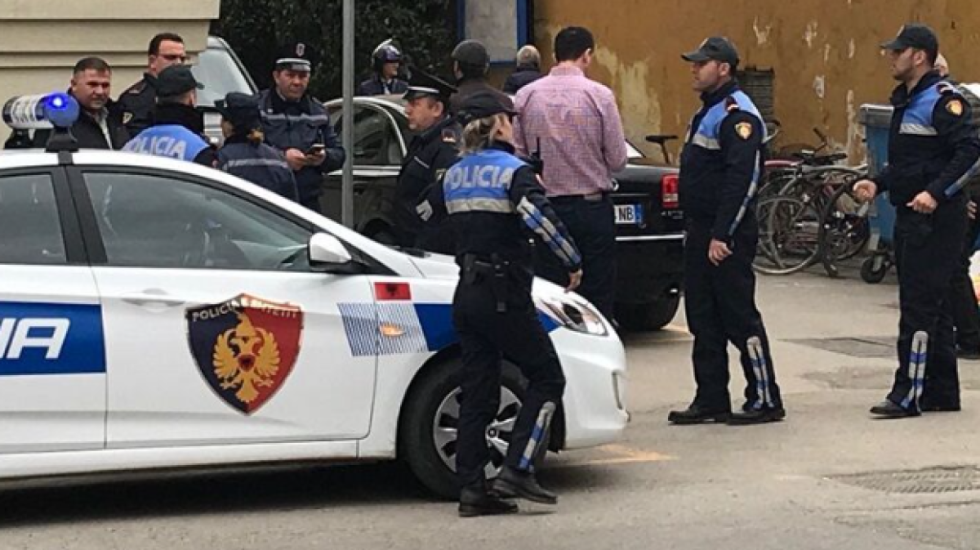 Alarm për bombë pranë Ambasadës Amerikane, objekti rezulton një kovë me fasule
