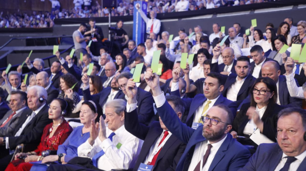 PD miraton statutin e ri, mbetet në fuqi “neni Basha”, vendoset filtër për kandidatët e Primareve