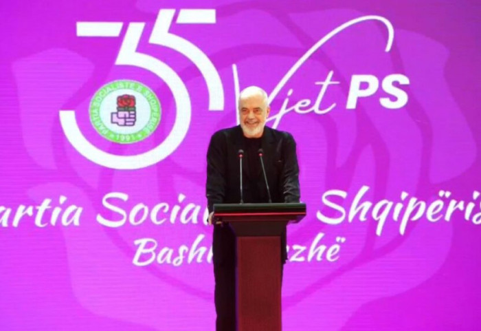 “Jemi si nata me ditën me PD”, Rama nga Lezha: Flamurin e Skënderbeut do e ngremë në oborrin e BE
