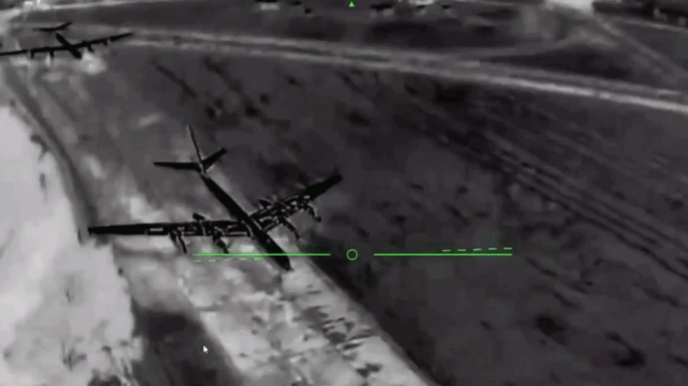 Ukraina godet thellë në territorin rus, shkatërrohen avionë ushtarakë dhe një sistem raketor Iskander