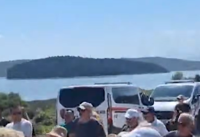 “Qytetari u fut me forcë brenda rrethimit”, raportimi gabim i protestës në Zvërnec pezullon drejtorin e Policisë