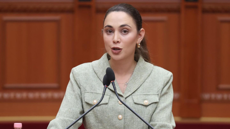 Dhuna ndaj protestuesve në Zvërnec, reagon deputetja e PS Briseida Çakërri