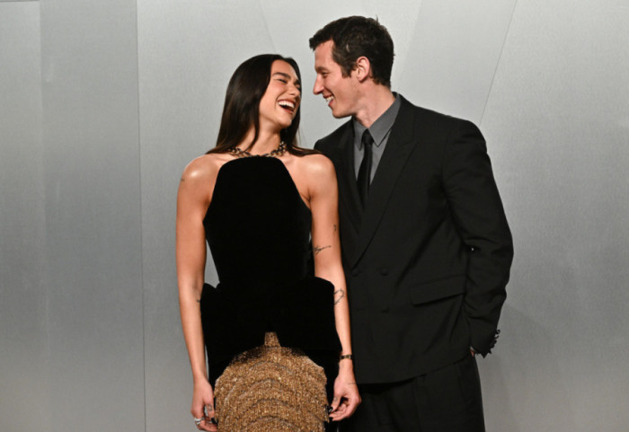 Dua Lipa dhe Callum Turner u martuan zyrtarisht!