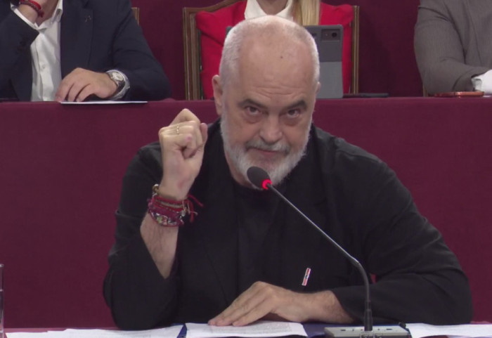 "Lëreni të mbarojnë punë", Rama sqaron projektin në Zvërnec: Nëse s'ju pëlqen, këtu jemi
